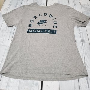 Large Nike men's shirt gray